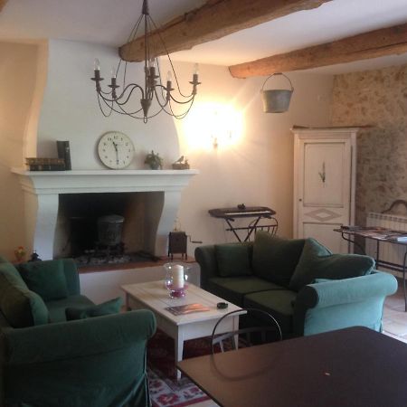 L'Abri Du Poete Bed & Breakfast Besse-sur-Issole ภายนอก รูปภาพ