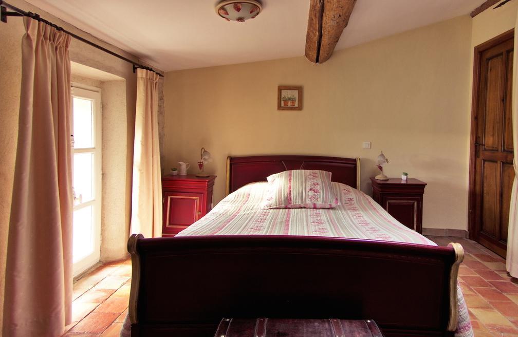 L'Abri Du Poete Bed & Breakfast Besse-sur-Issole ห้อง รูปภาพ